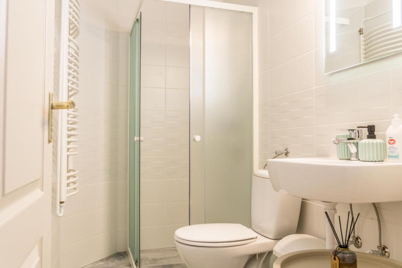Villa 21 Boutique Rooms Balatonalmádi Esterno foto