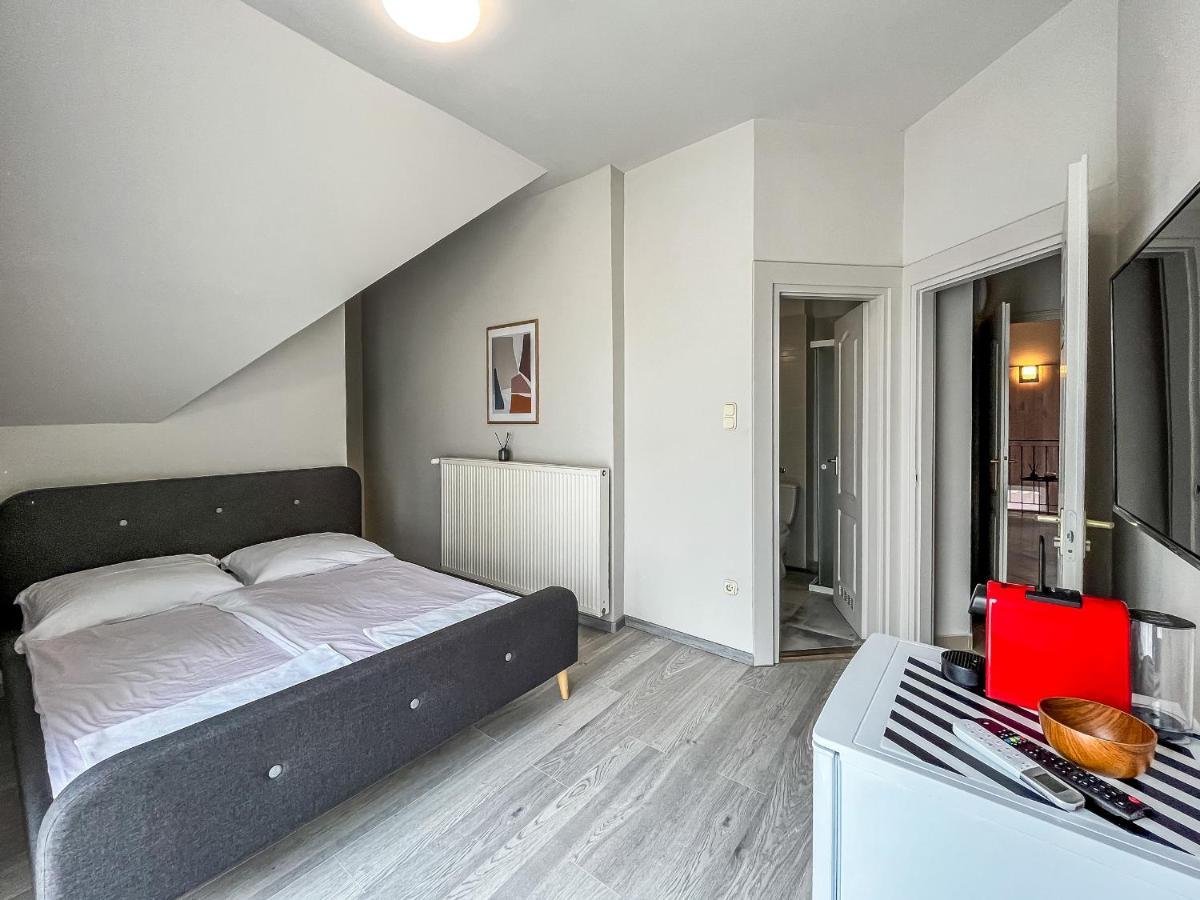 Villa 21 Boutique Rooms Balatonalmádi Esterno foto